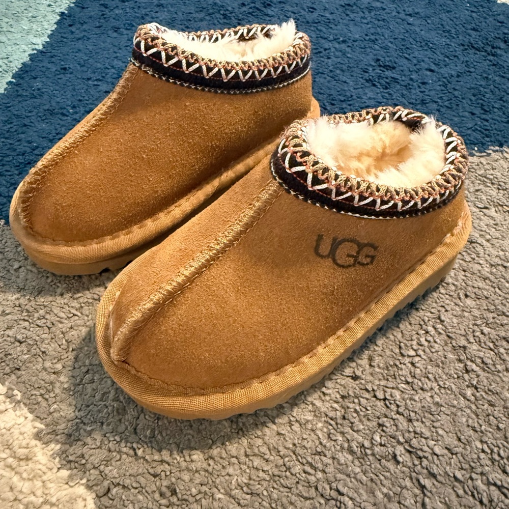 Infant UGG shoes